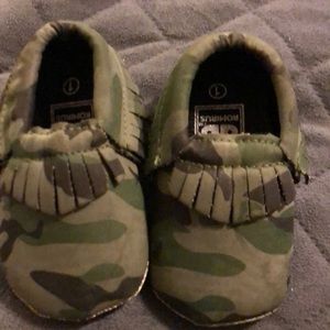 Infant unisex shoes